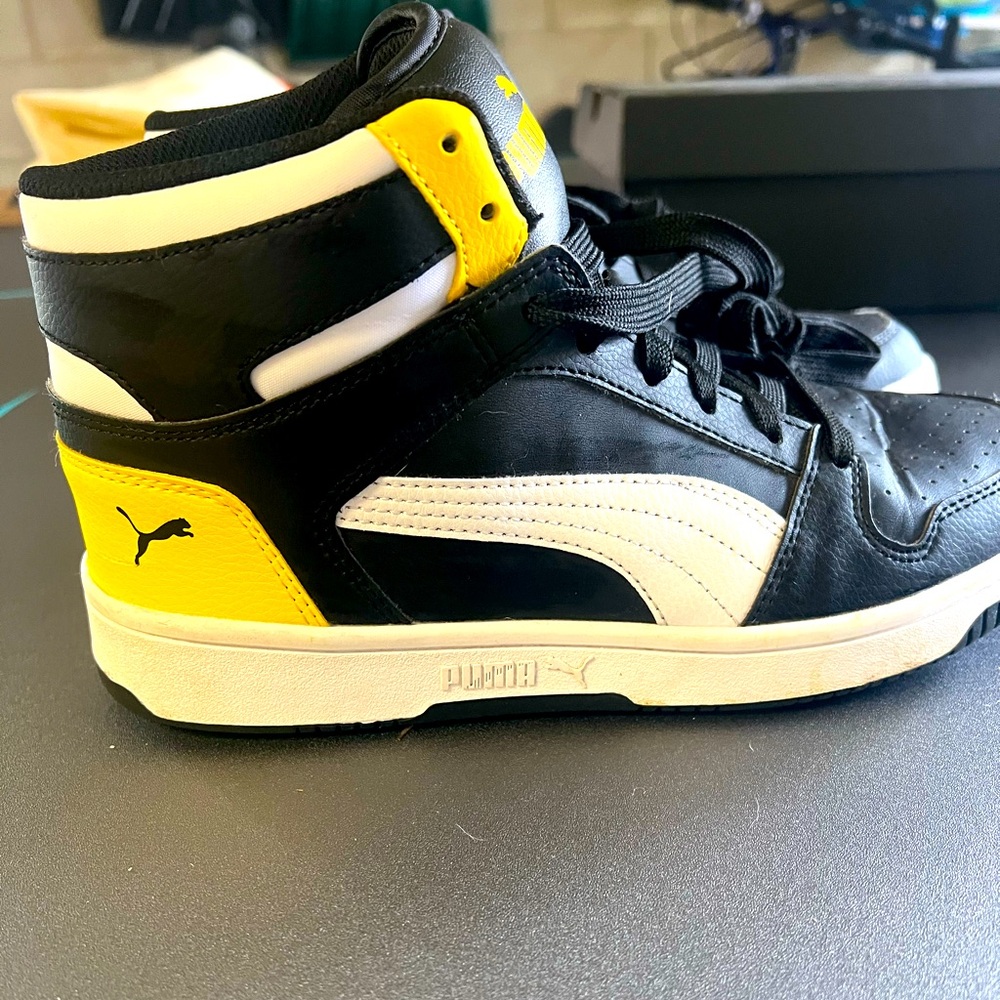Puma Rebound high tops. Like new!